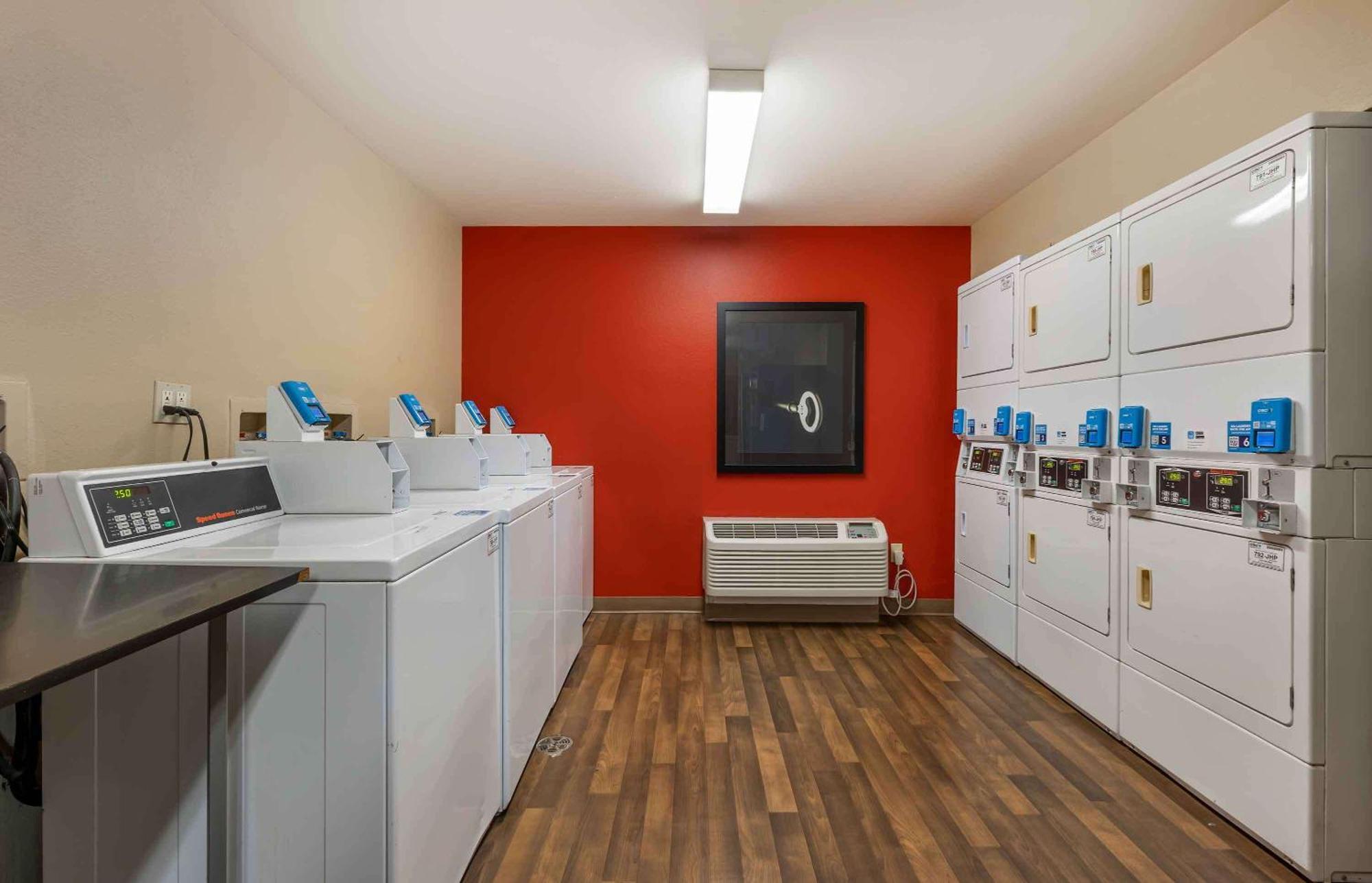 Extended Stay America Suites - Chicago - Midway Bedford Park Экстерьер фото